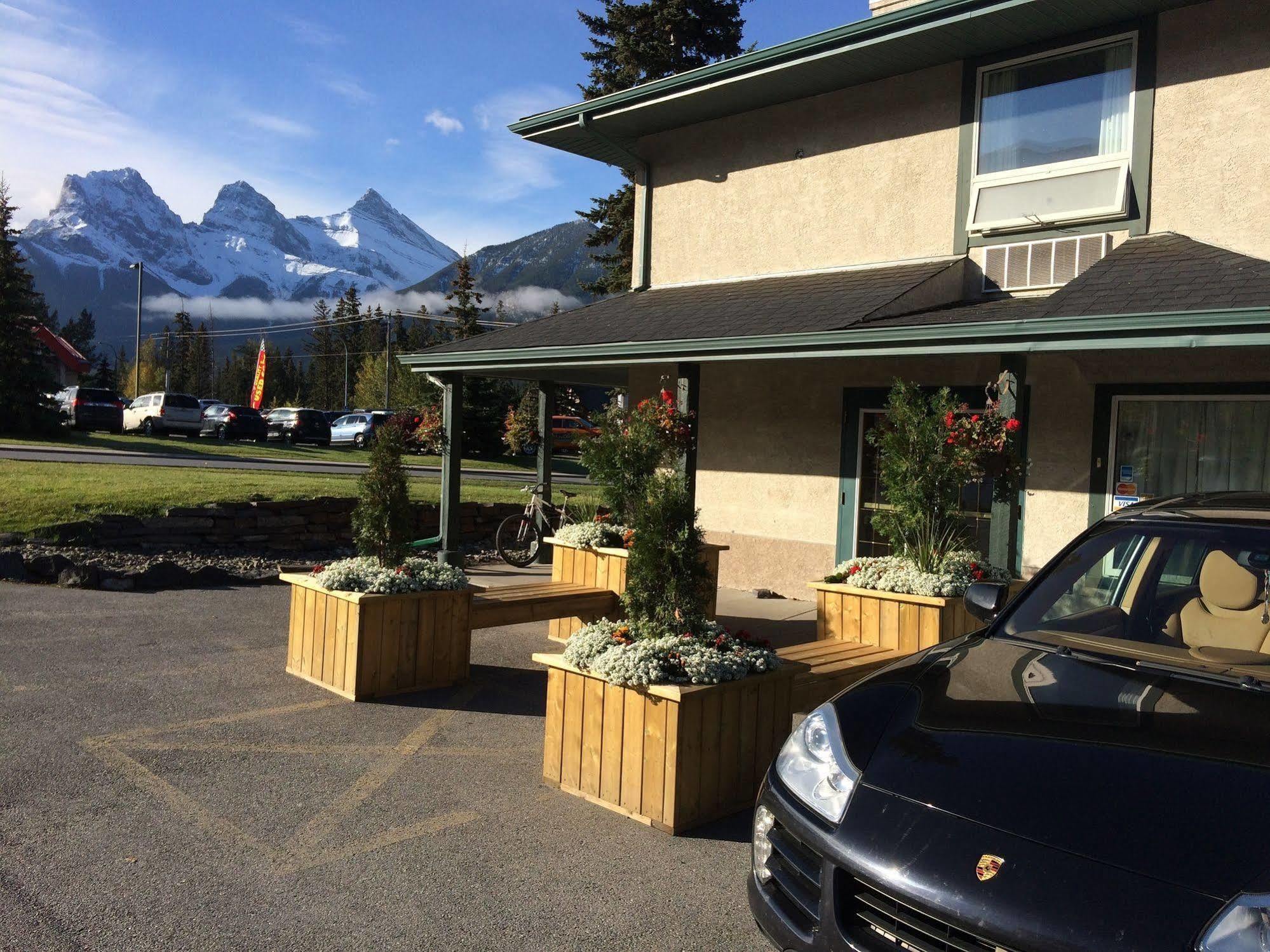 Mountain View Inn Canmore Dış mekan fotoğraf